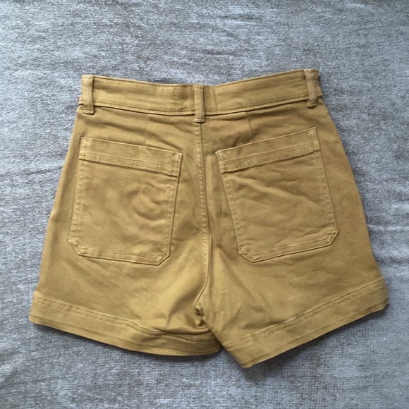 Everlane shorts - Picture 3 of 5